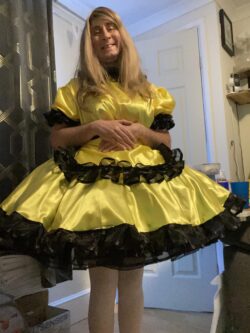 Sissy maid