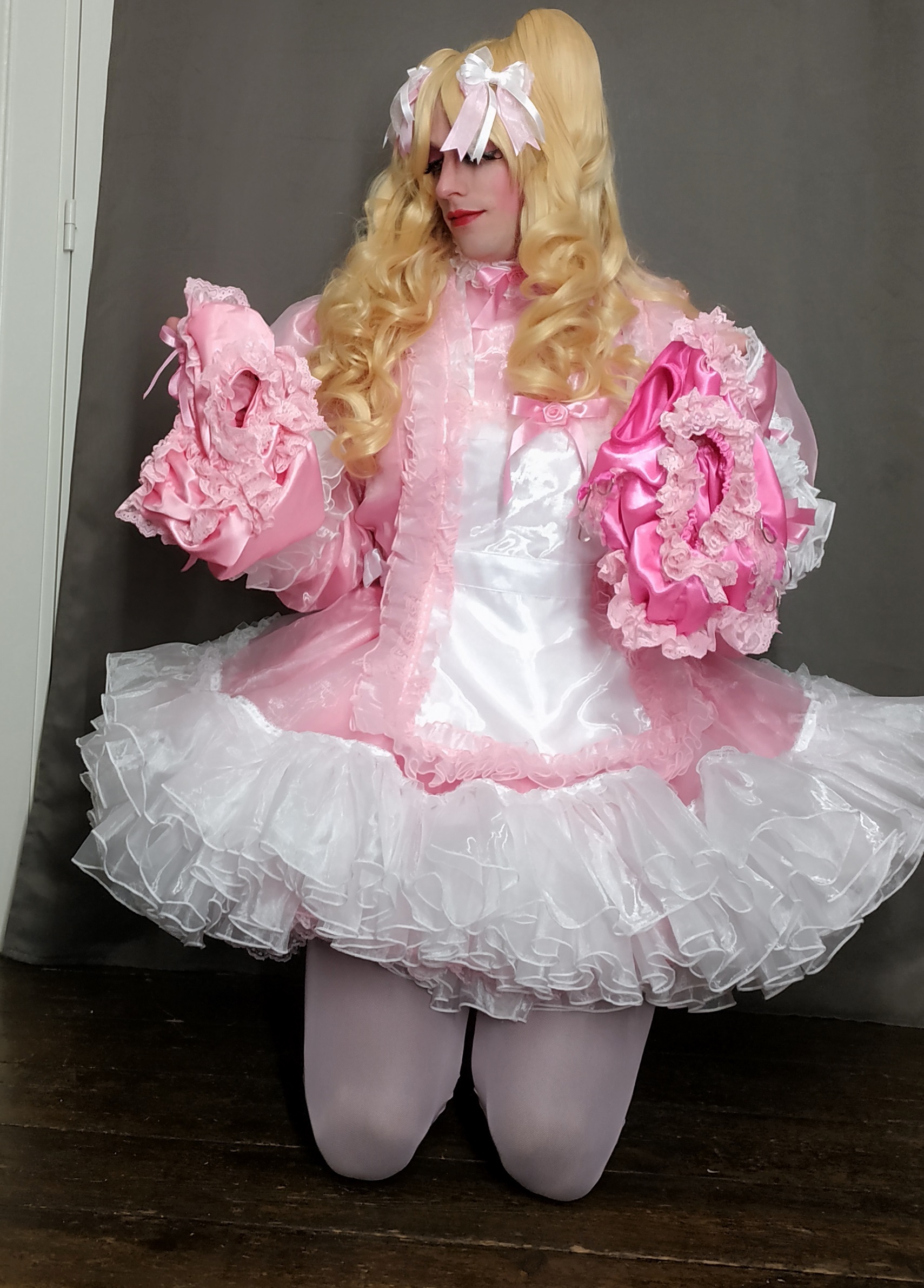 Pink sissy maid Marga exposed