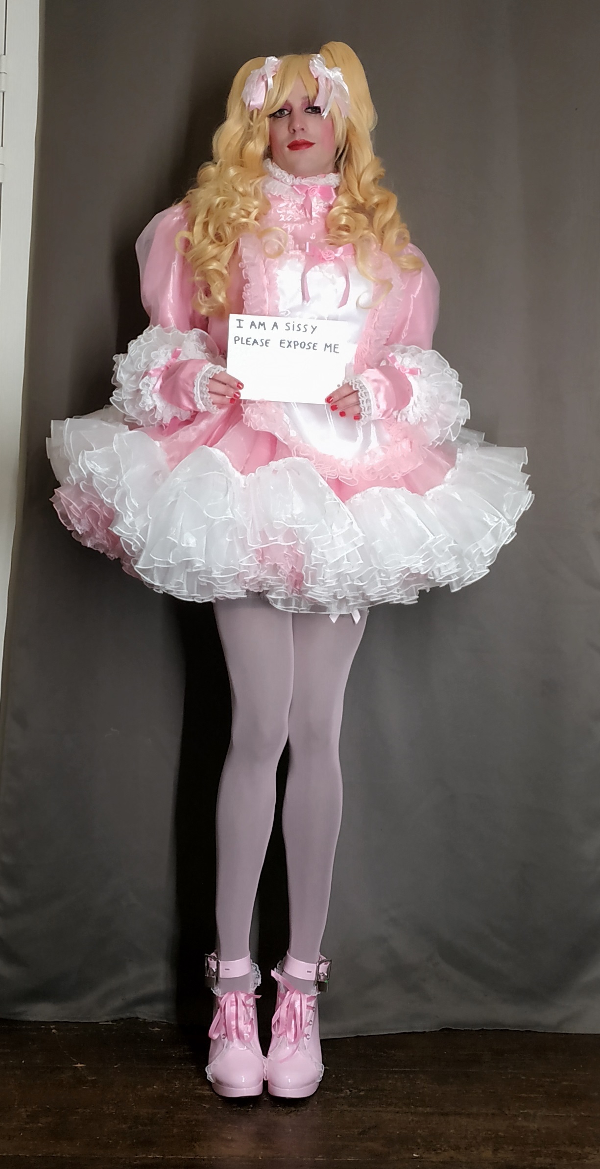 Pink sissy maid Marga exposed