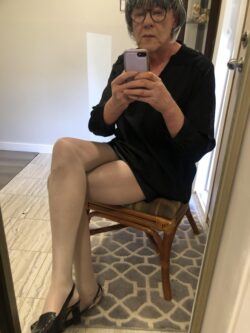 Mature Sissy Is Listing Personal Info