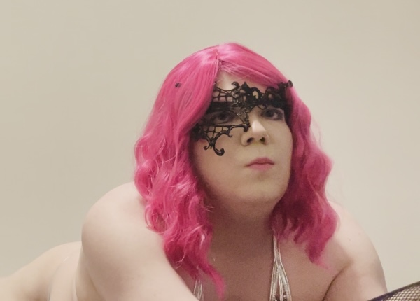 Sissy masquerade Donna – my feminization continues