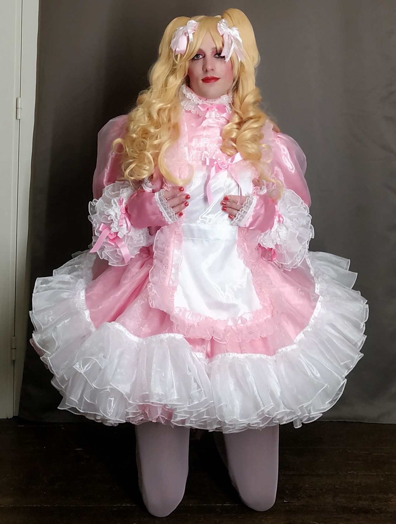 Sissy Marga – I am a sissy please expose me