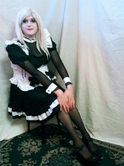 Sissy Maid Michele