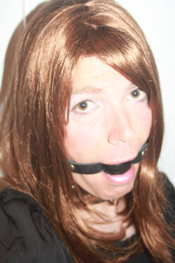 Caro loves to be gagged