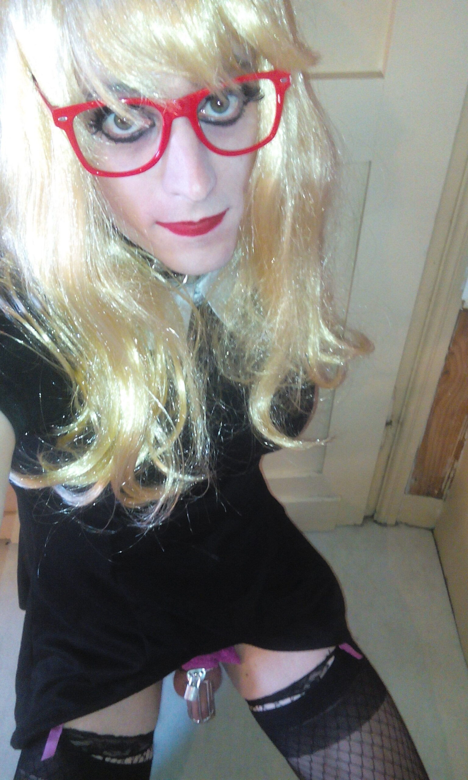 Sissy Marga – locked and filled sissy