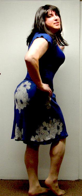 Andrea, transex curves showing