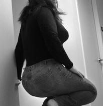 Andrea’s feminine exposure