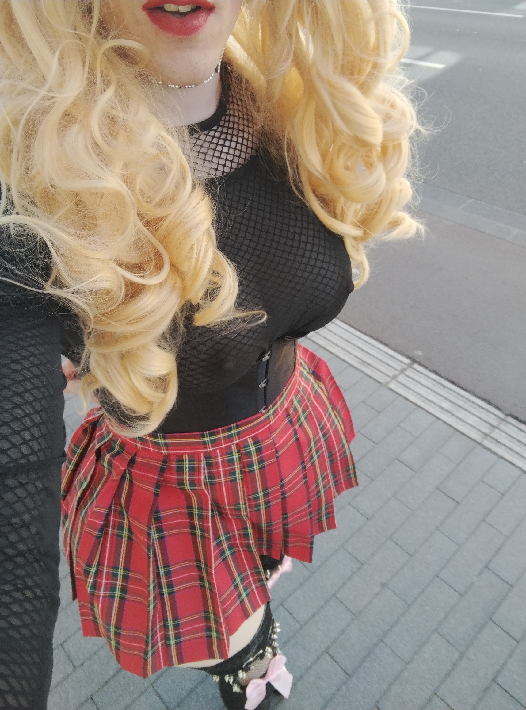Sissy Marga – Tartan in public