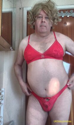 UK Sissy Andrea for exposure