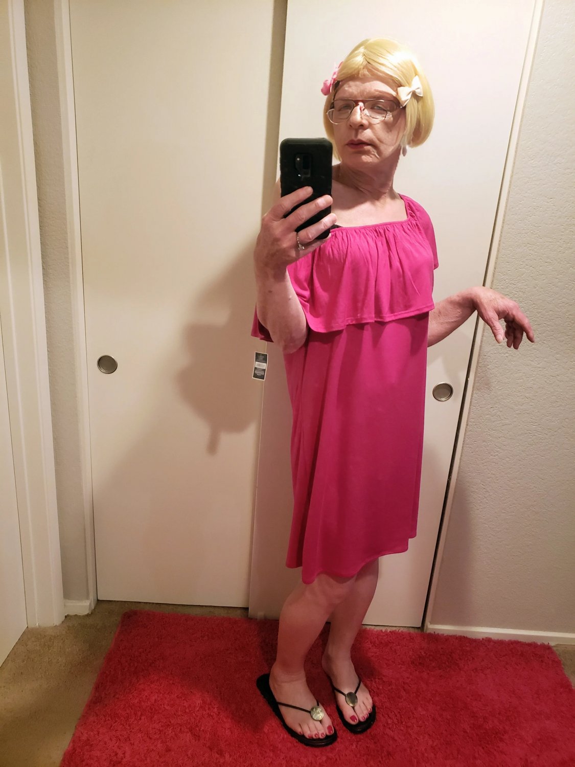 TVCarole’s a sissy exposure wh*re – repost and spread her pics