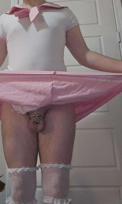 sissytrev – Sissy Self Suck