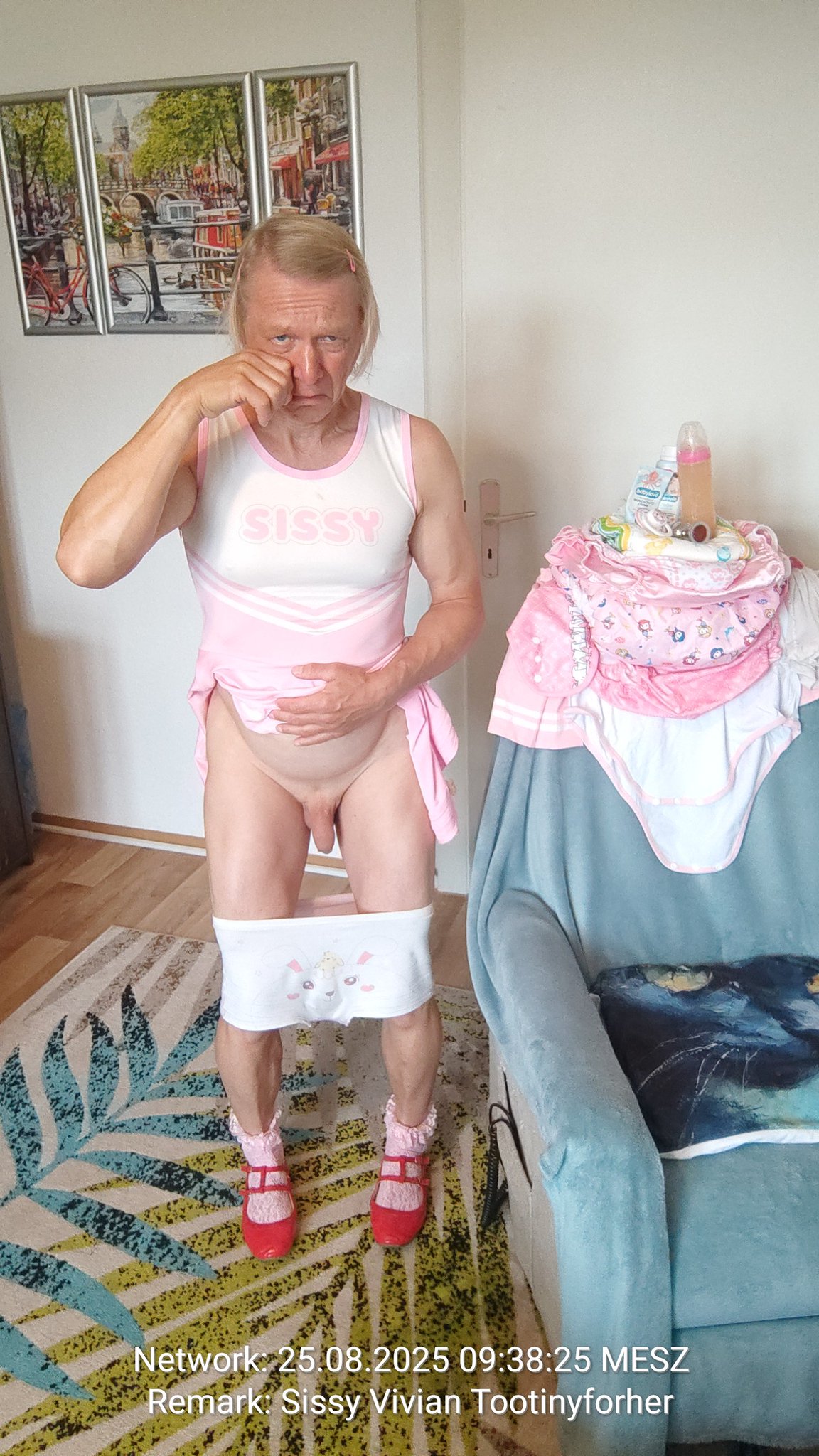 Sissy Vivian Tootinyforher aka Bjoern Gruendel exposed as minidick prejac