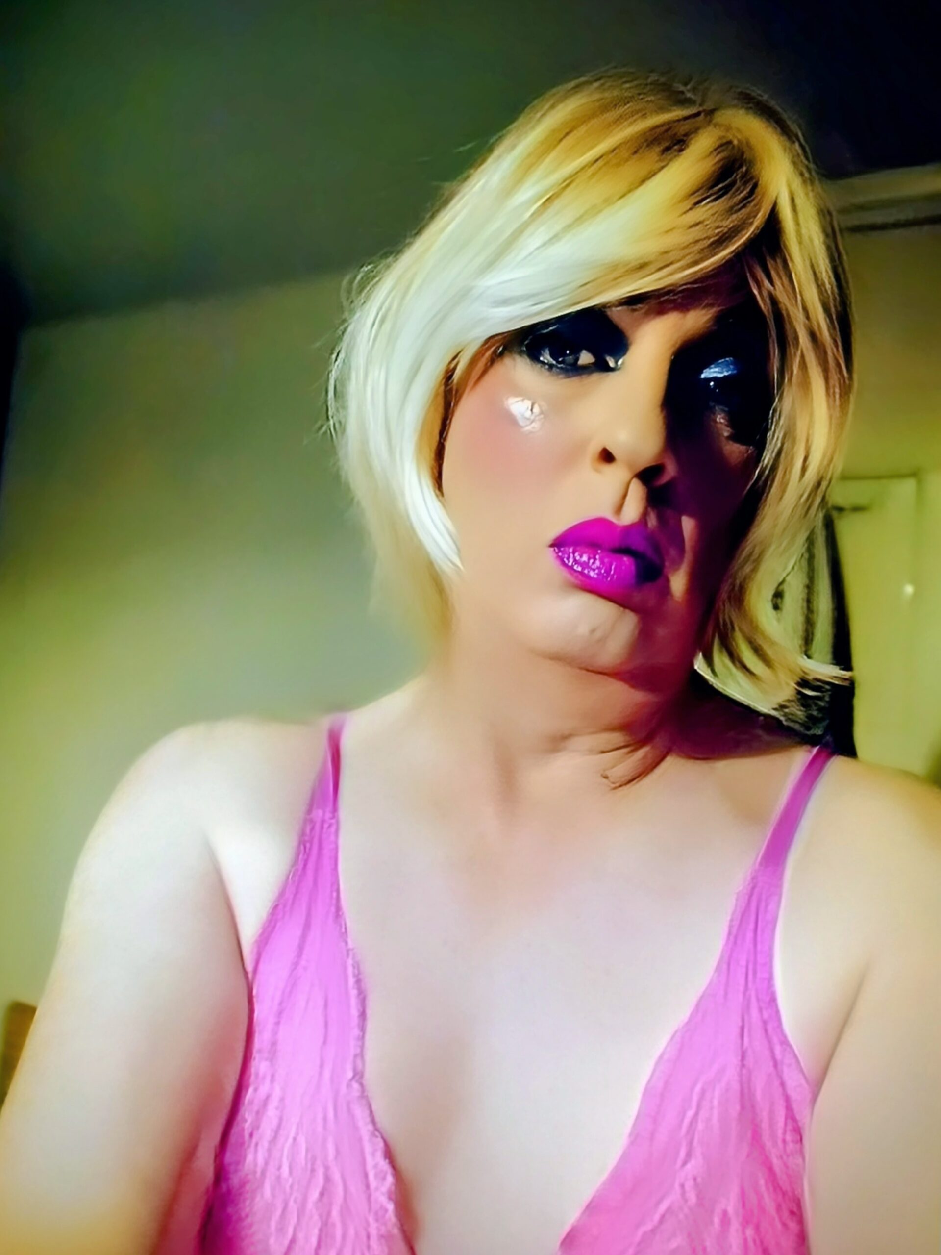 Sissy Josie Dee to be exposed