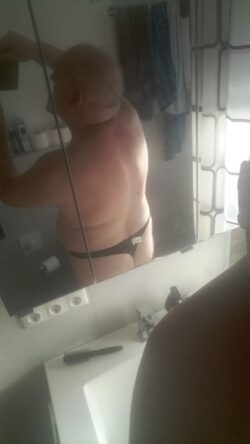 Exposed poppers sl*t burrow