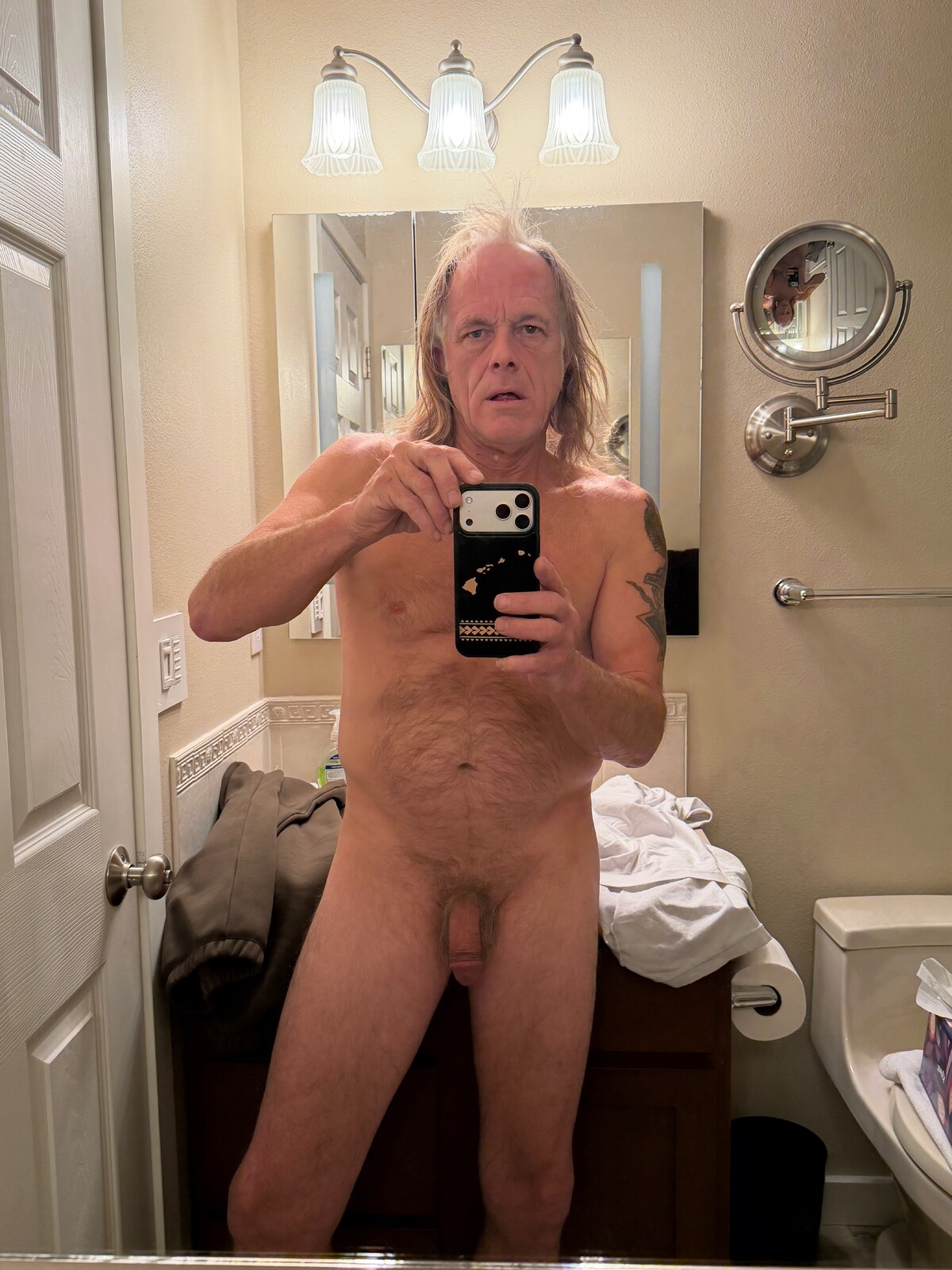 Sissy Perry Spokane Gay Sub exposed naked