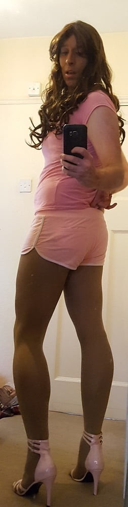 sissy in pink michelle