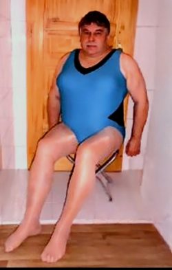 ~ Frauenwäscheträger in nylons Strumpfhosen