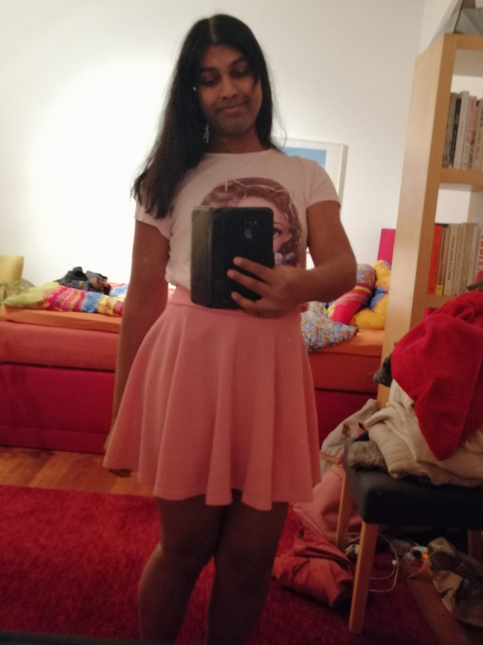 ~ Should i accept beeing visible as pink little girly?