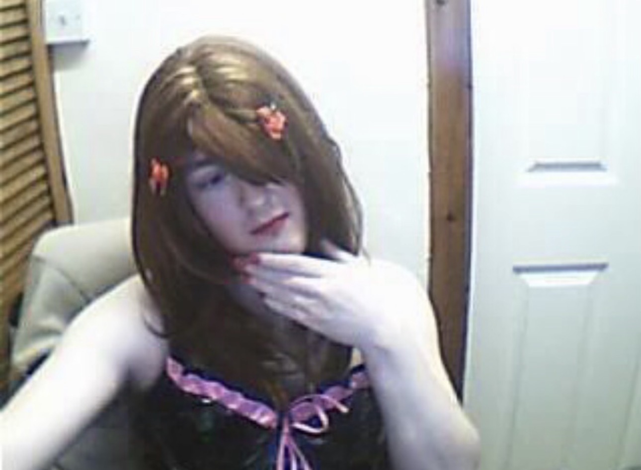 Who wants my mums email?