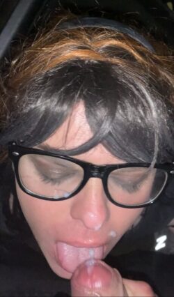 Letting strangers cum on my face