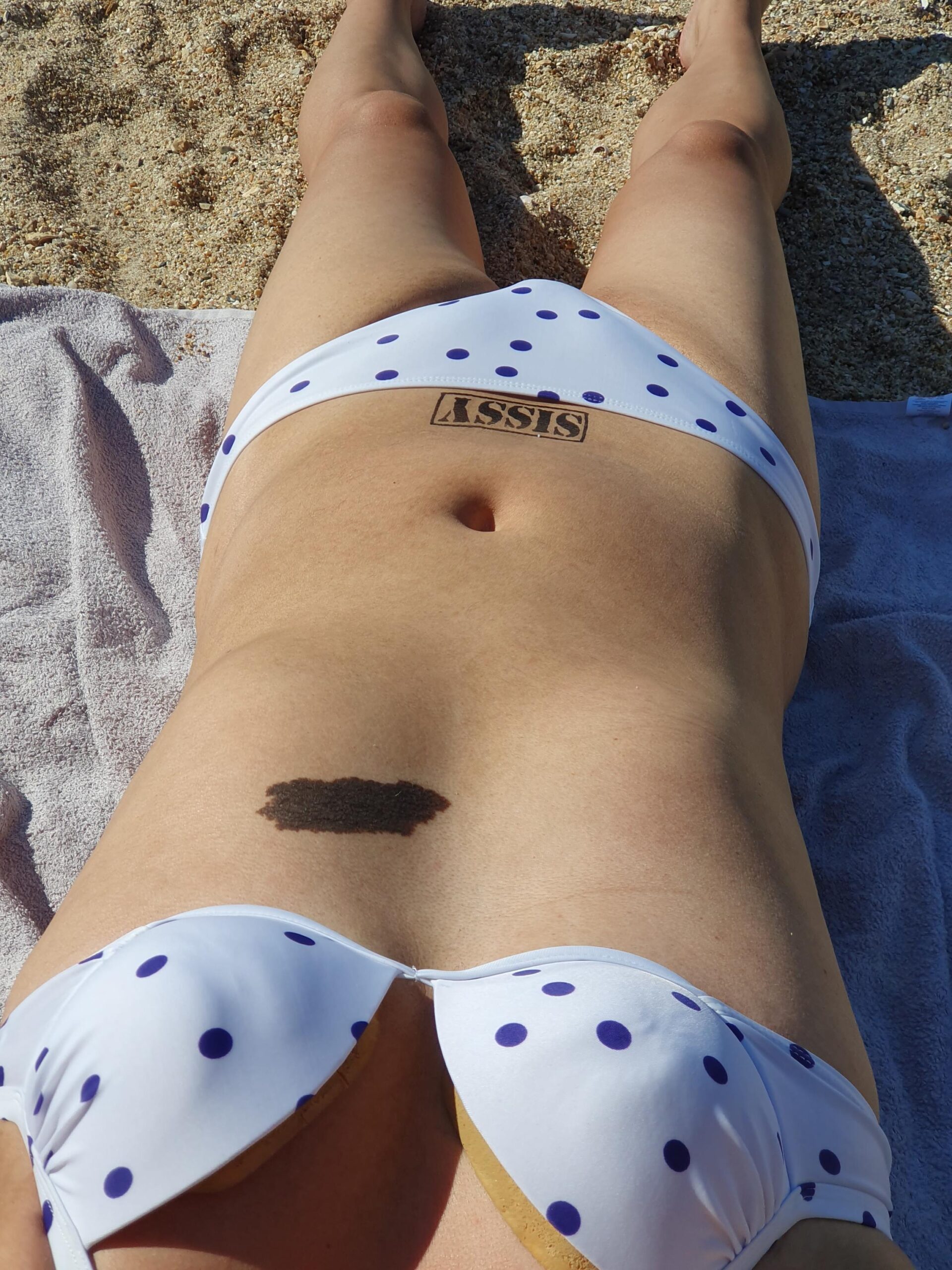 Katie – Polka dot bikini…