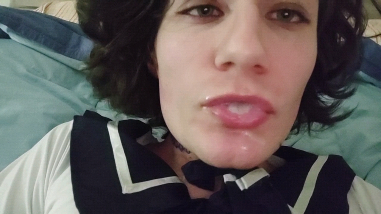 A worthless f*ggot addicted to self cum 🤣