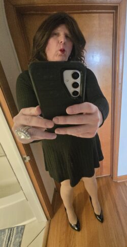 Samantha Sissy Selfie!