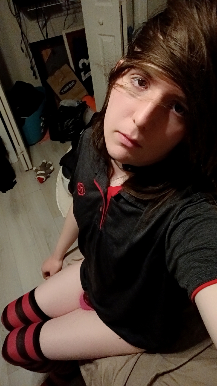 Sissy Jamie risky work sl*t