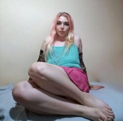 i guess i need a lil bit of attention xx