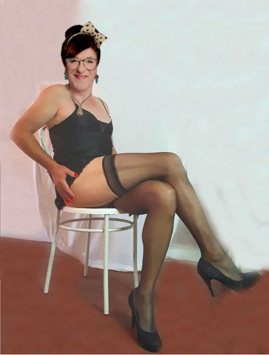 Sissy crossdresser Rani in lingerie and heels