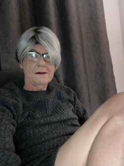 Mature Married Sissy Self Exposure