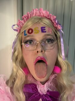 Brandi Nyxx – 25 yr old Sissy Virgin desperate for exposure