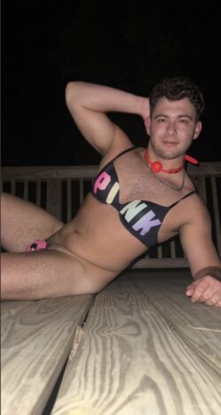 Sissy sl*t Amber Exposed