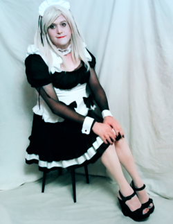 Sissy Maid Michele