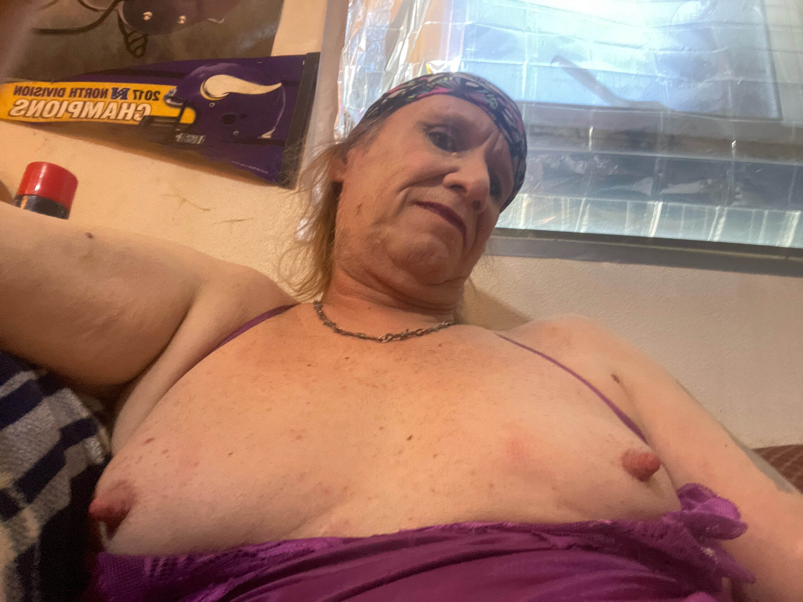 Mature, VERY submissive sissyf*g