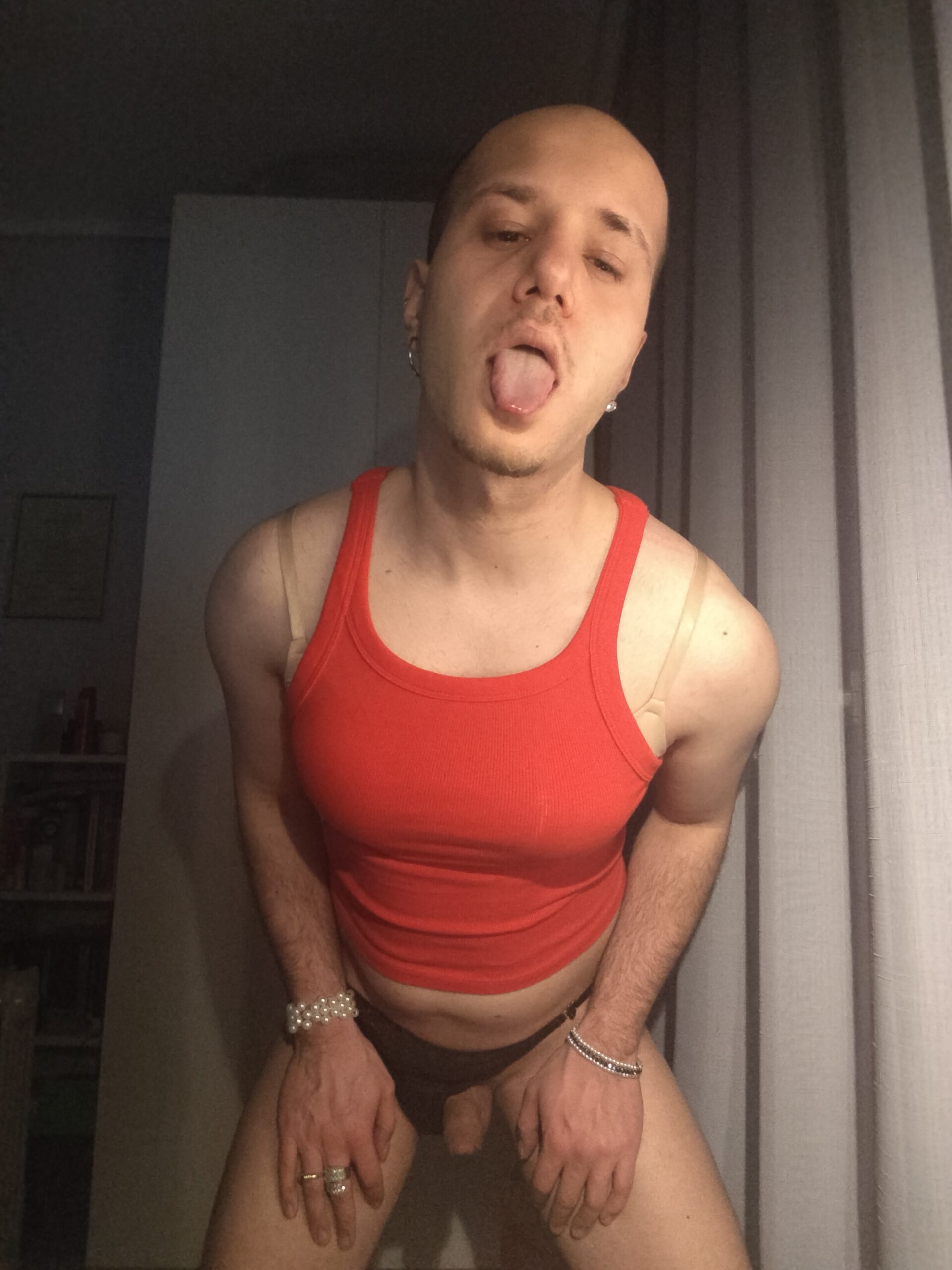 A greek pussyfree sissyf*g