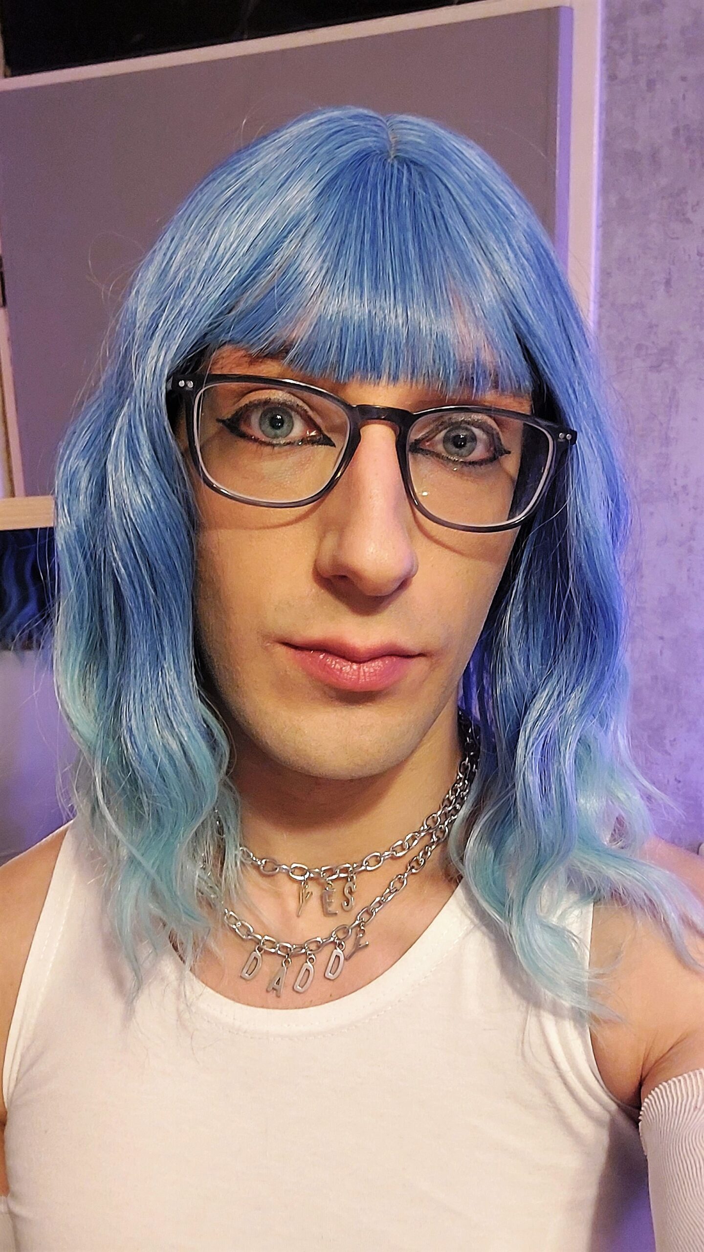 Blue haired sissy Jaymie craves exposure 24/7