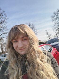 AmyTheSissyHoe in public