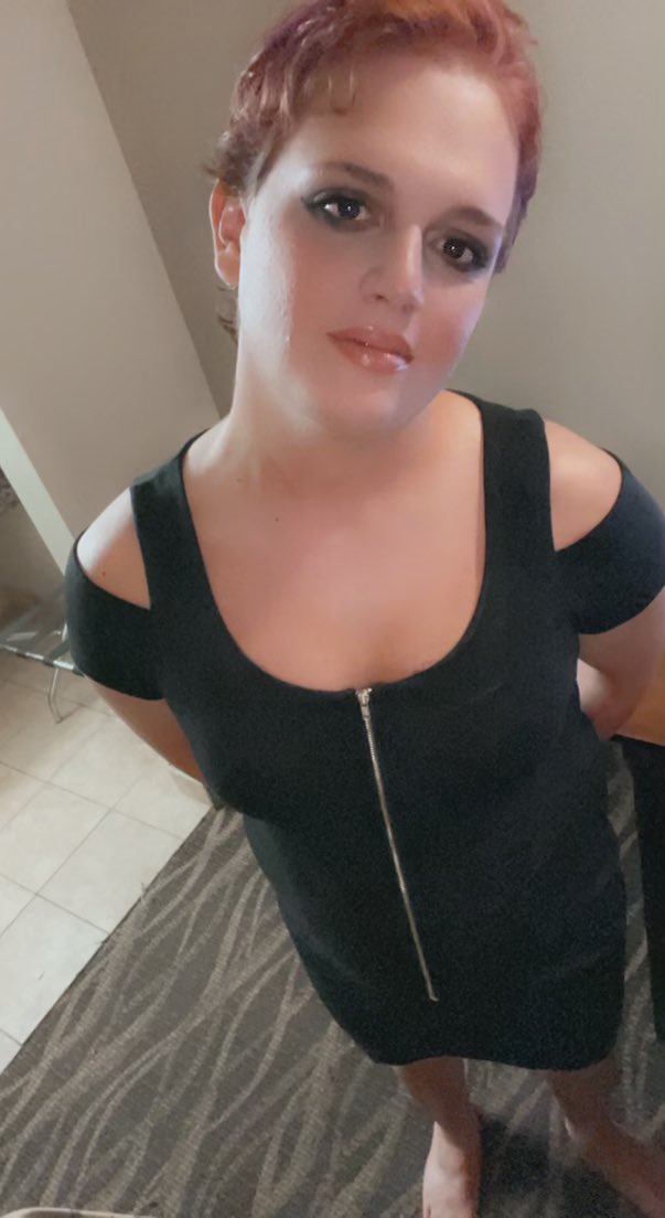 Julie22sissy aka Ethan Munthe