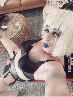 Katie Hamilton exposed sissu