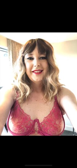 Kik me for more – welshdrsser