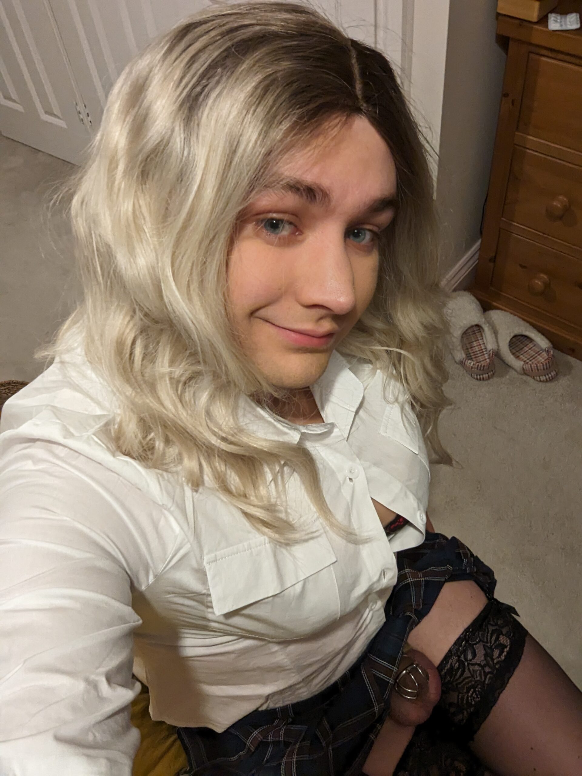 AmyTheSissyHoe in public