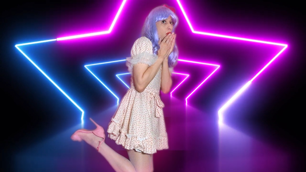 ~ Sissy Boy Miley Exposes himself