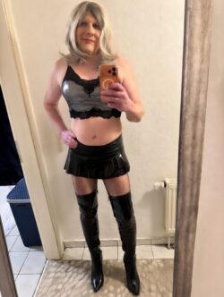 OMG, can I go out on the street like this?