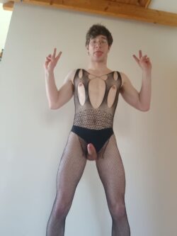 Am a horny sissy sl*t