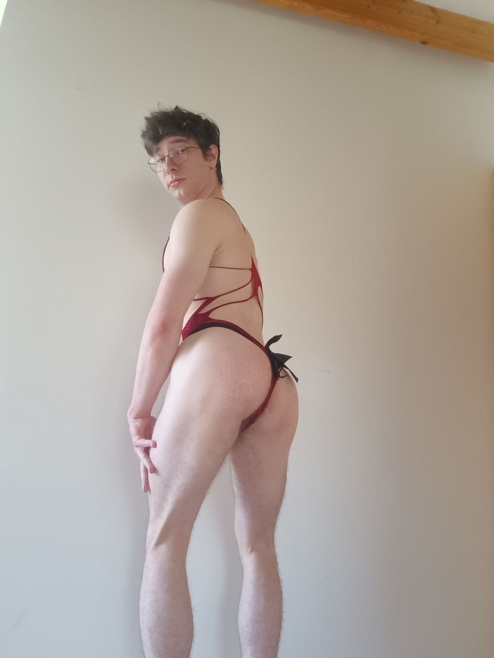 Am a horny sissy sl*t