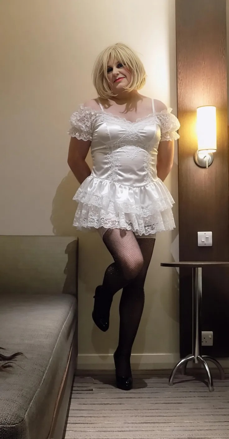 hanna uk sissy to be exposed, downloaded and reposted
