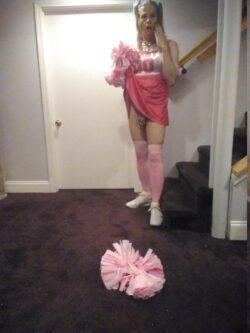 EricaFromAtlanta back as a cheerleader again