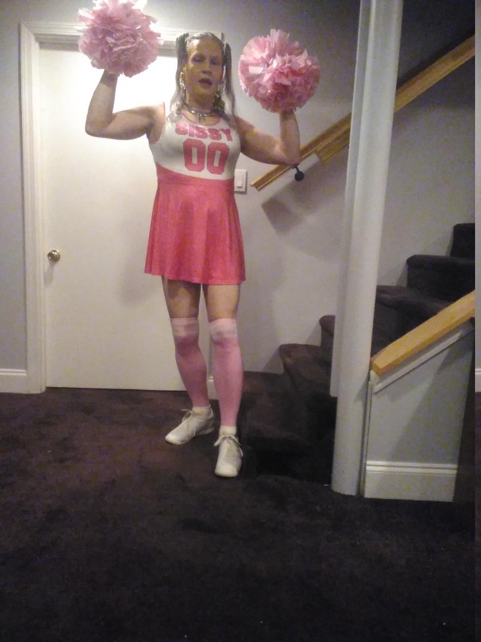 EricaFromAtlanta back as a cheerleader again