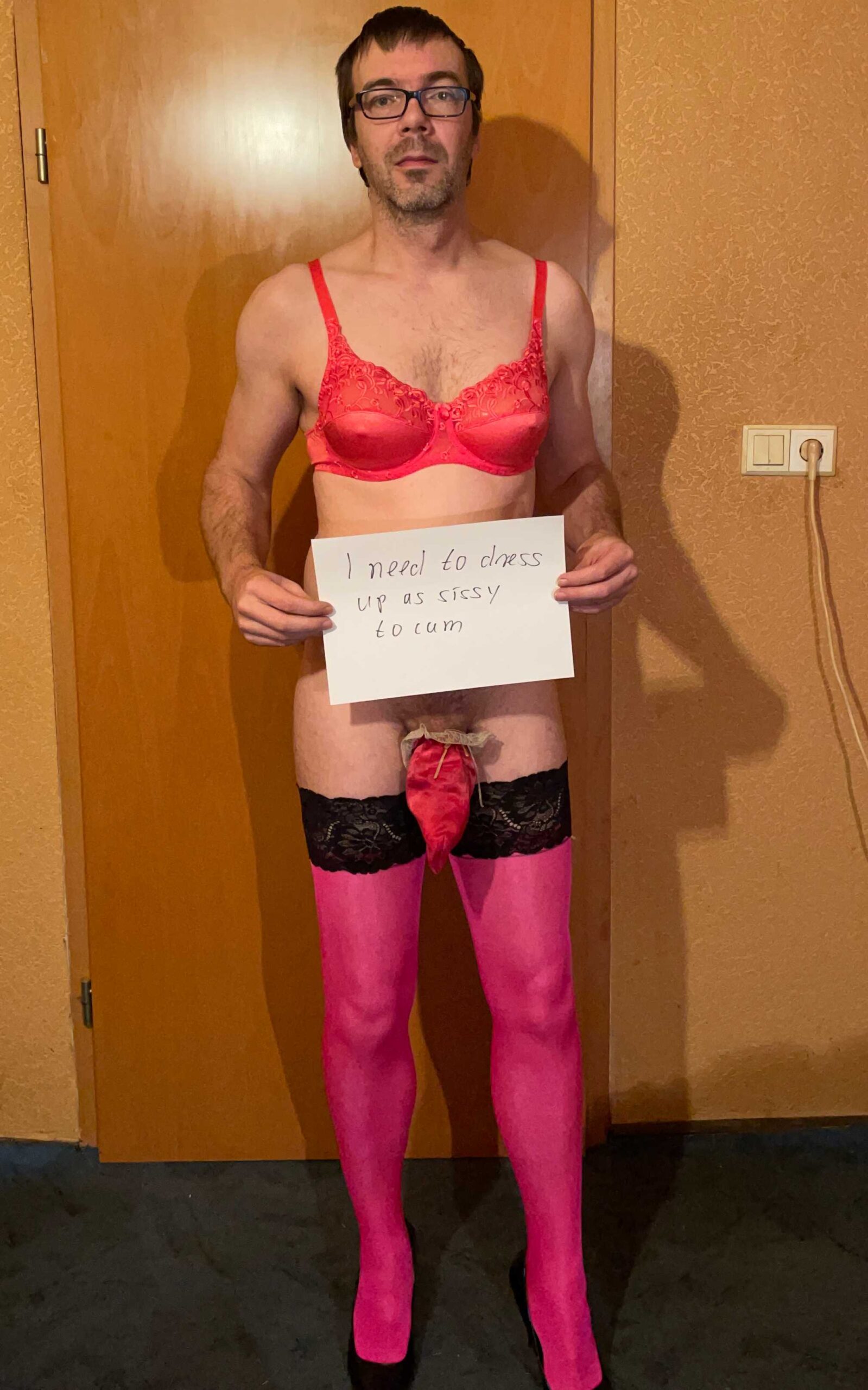 EXPOSE ME!!!!